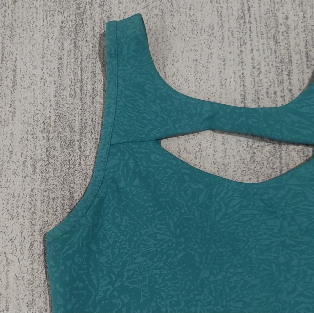 Lululemon Everlux Cut-Out Bra